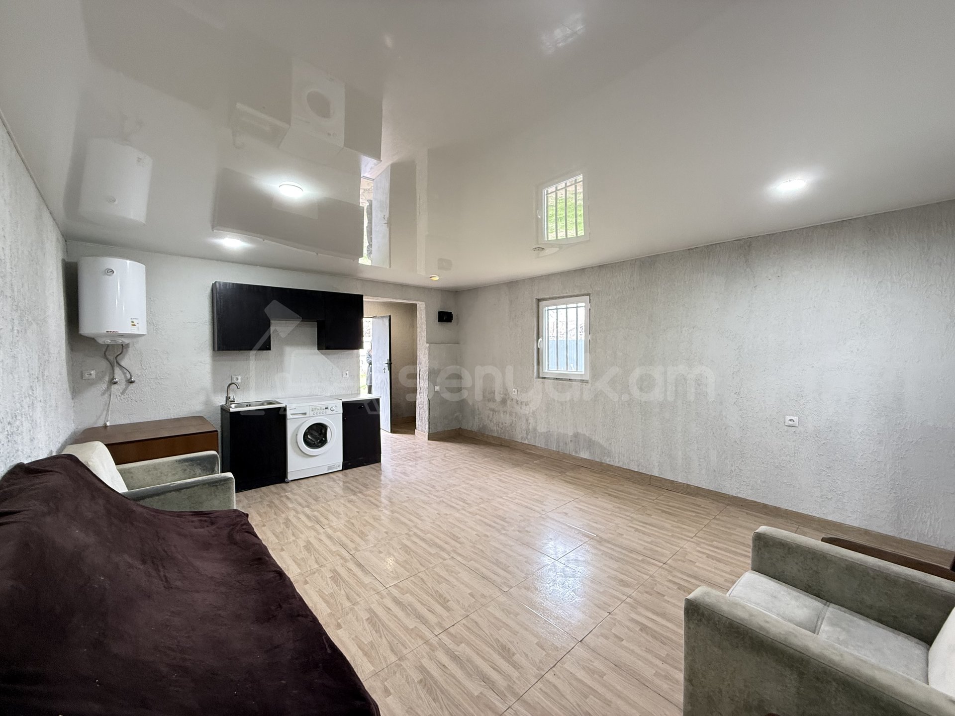 Բնակելի Նշանակության Հողատարածք, 400քմ, Խմելու Ջրով, Էլեկտրականությամբ, Ցանկապատված