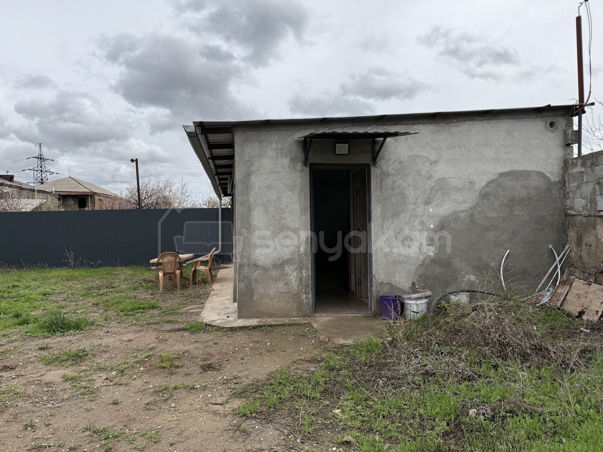 Բնակելի Նշանակության Հողատարածք, 400քմ, Խմելու Ջրով, Էլեկտրականությամբ, Ցանկապատված