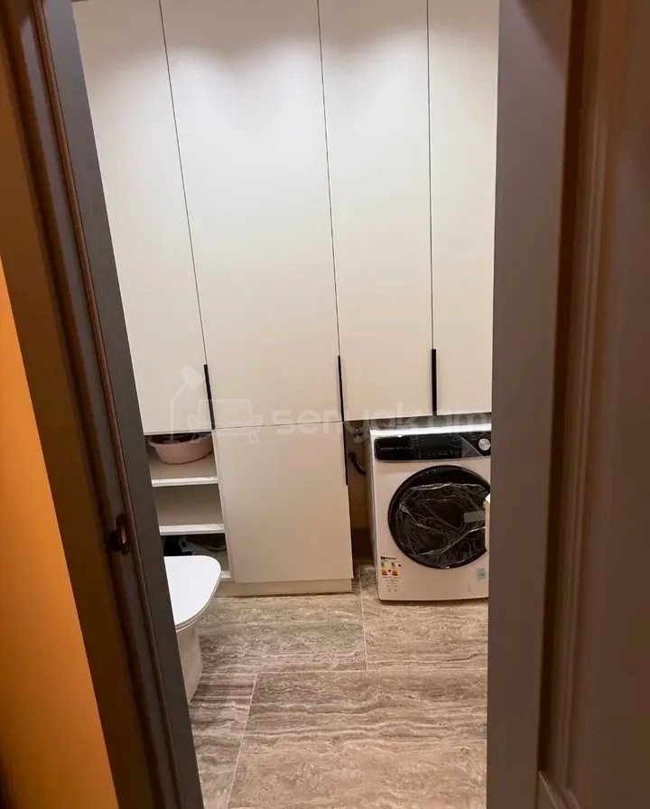 3 Սենյականոց Բնակարան Նորակառույցում, 80քմ, 9/16 հարկ, Դիզայներական Վերանորոգված, Կահավորված, Արևկող