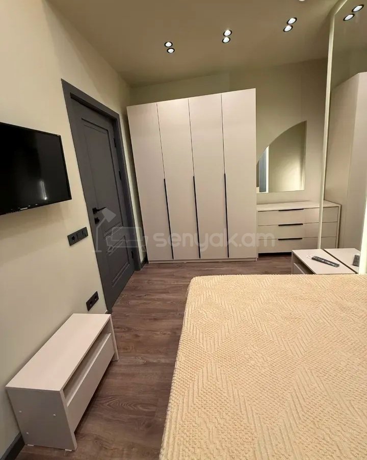 3 Սենյականոց Բնակարան Նորակառույցում, 80քմ, 9/16 հարկ, Դիզայներական Վերանորոգված, Կահավորված, Արևկող