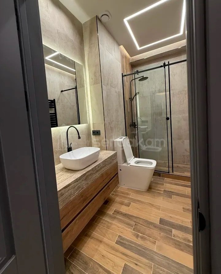 3 Սենյականոց Բնակարան Նորակառույցում, 80քմ, 9/16 հարկ, Դիզայներական Վերանորոգված, Կահավորված, Արևկող