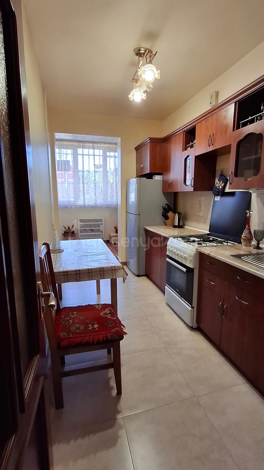 3 Սենյականոց Բնակարան, 79քմ, 1/9 հարկ, Կապիտալ Վերանորոգված