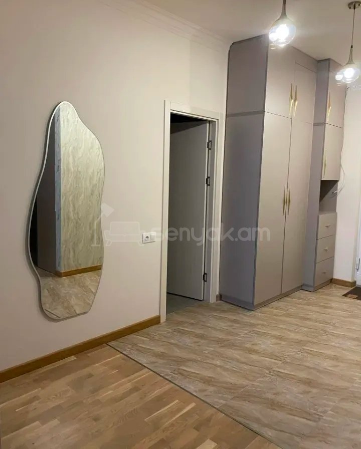 2 Սենյականոց Բնակարան Նորակառույցում, 62քմ, 3/12 հարկ, Կապիտալ Վերանորոգված, Կահավորված, Արևկող