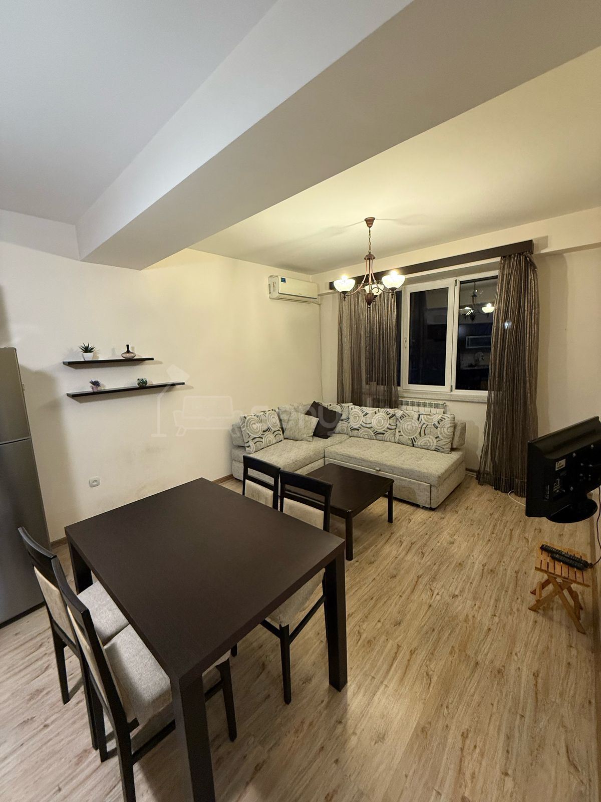 2 Սենյականոց Բնակարան Նորակառույցում, 45քմ, 1/6 հարկ, Դիզայներական Վերանորոգված, Կահավորված, Արևկող