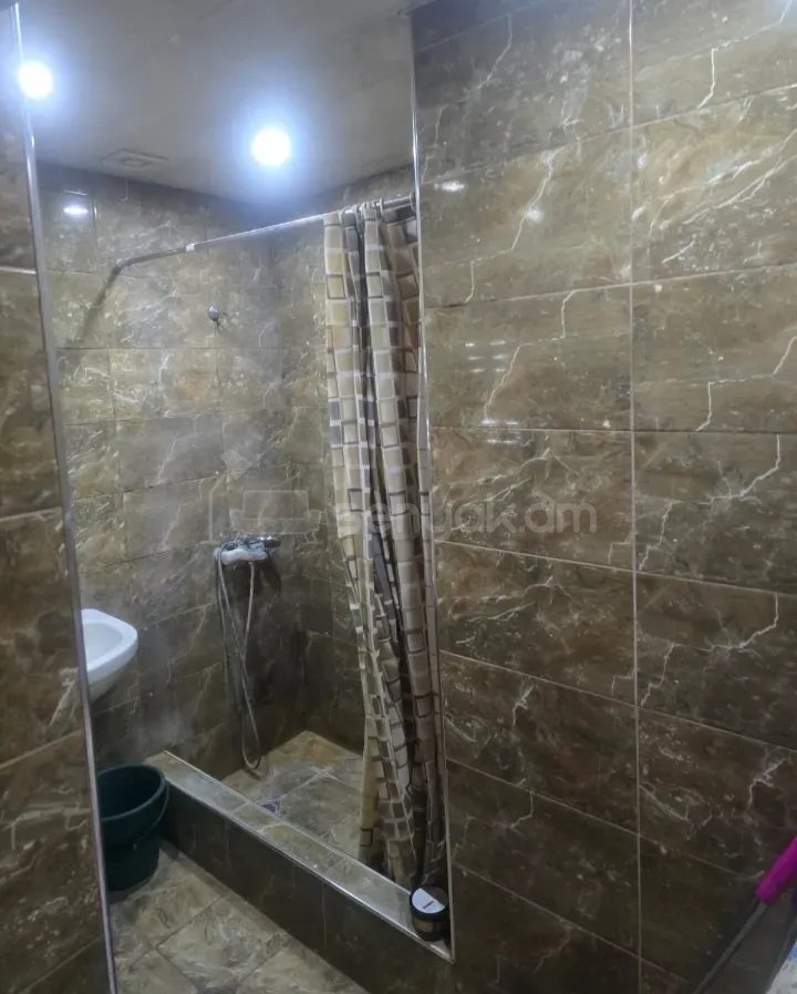 3 Սենյականոց Բնակարան Քարե Շենքում, 68քմ, 8/9 հարկ, Կապիտալ Վերանորոգված, Կահավորված