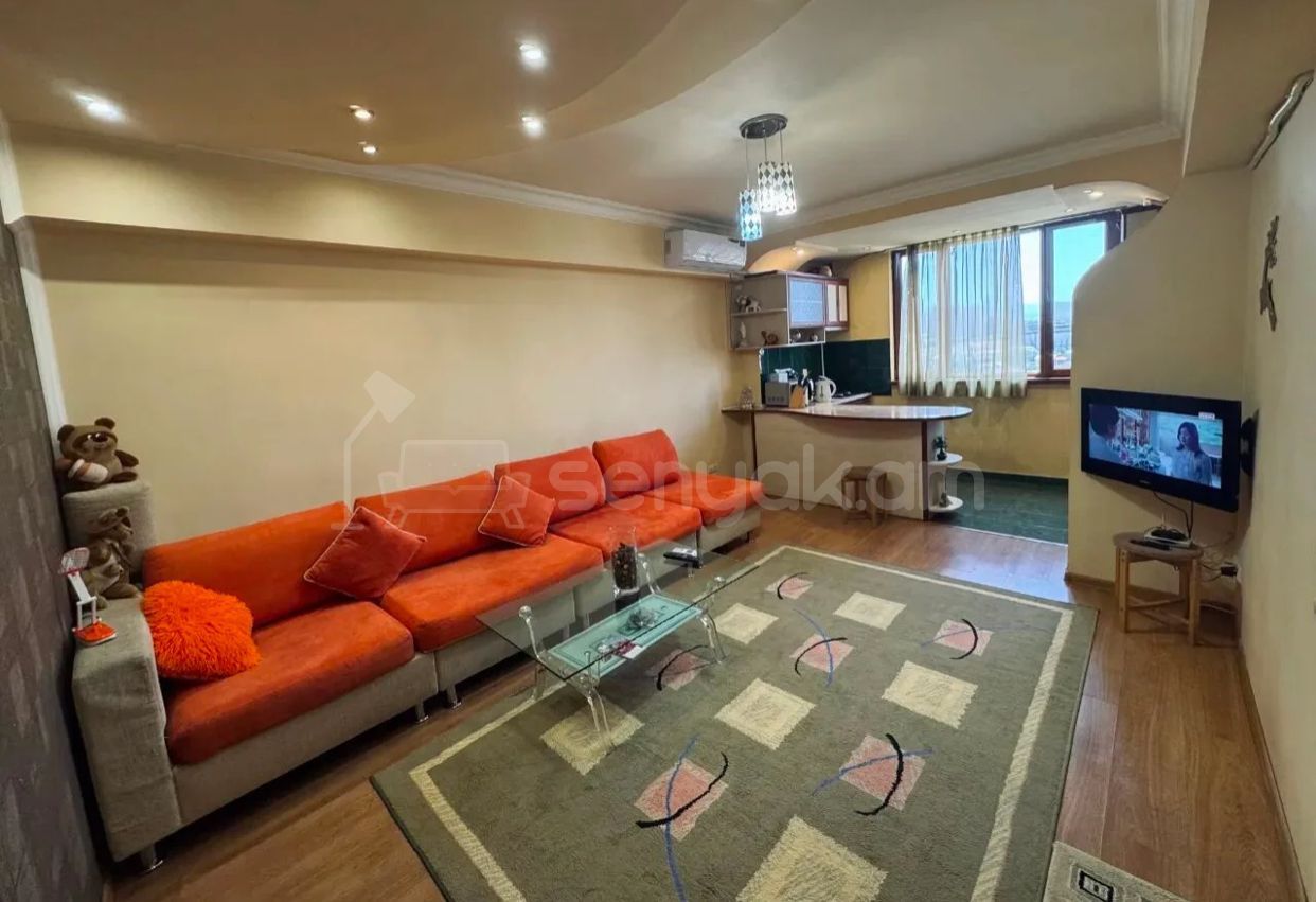 2 Սենյականոց Բնակարան, 50քմ, 6/9 հարկ, Կապիտալ Վերանորոգված, Կահավորված, Արևկող