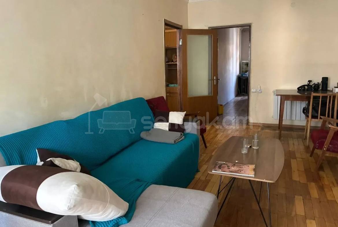 3 Սենյականոց Բնակարան Քարե Շենքում, 64քմ, 2/5 հարկ, Կոսմետիկ Վերանորոգված, Կահավորված, Արևկող