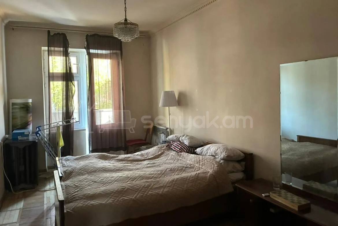 3 Սենյականոց Բնակարան Քարե Շենքում, 64քմ, 2/5 հարկ, Կոսմետիկ Վերանորոգված, Կահավորված, Արևկող