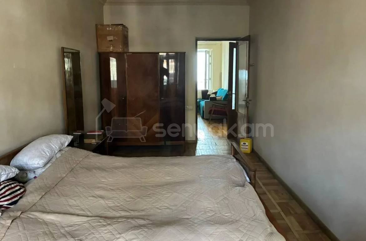 3 Սենյականոց Բնակարան Քարե Շենքում, 64քմ, 2/5 հարկ, Կոսմետիկ Վերանորոգված, Կահավորված, Արևկող