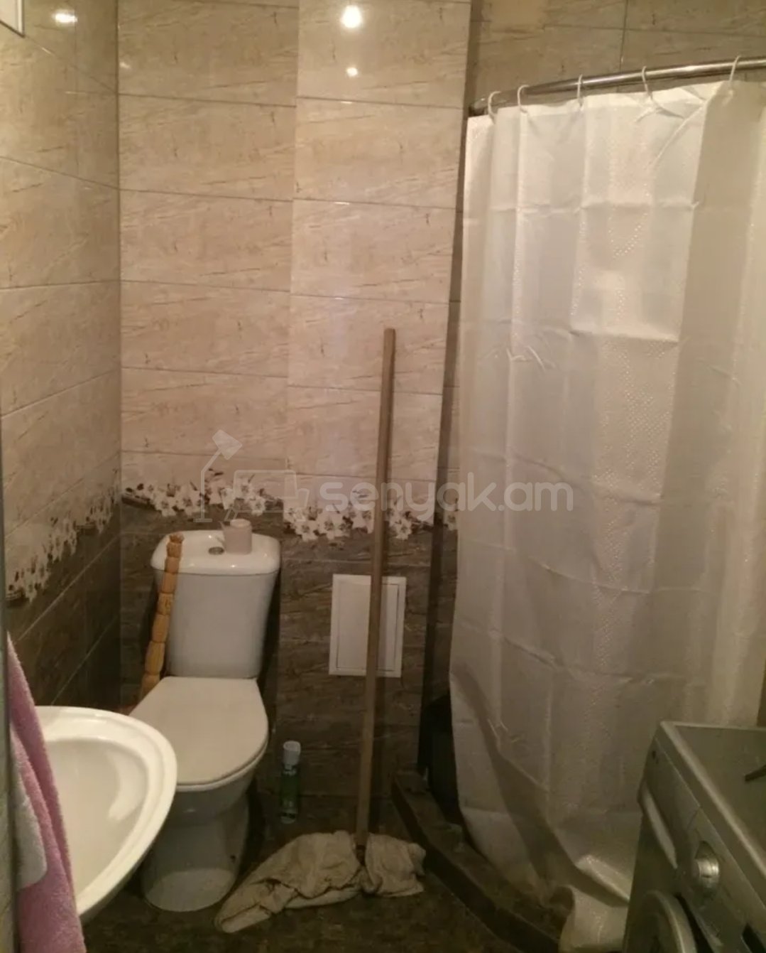 2 Սենյականոց Բնակարան Քարե Շենքում, 60քմ, 3/4 հարկ, Նորմալ Վիճակում, Կահավորված, Արևկող
