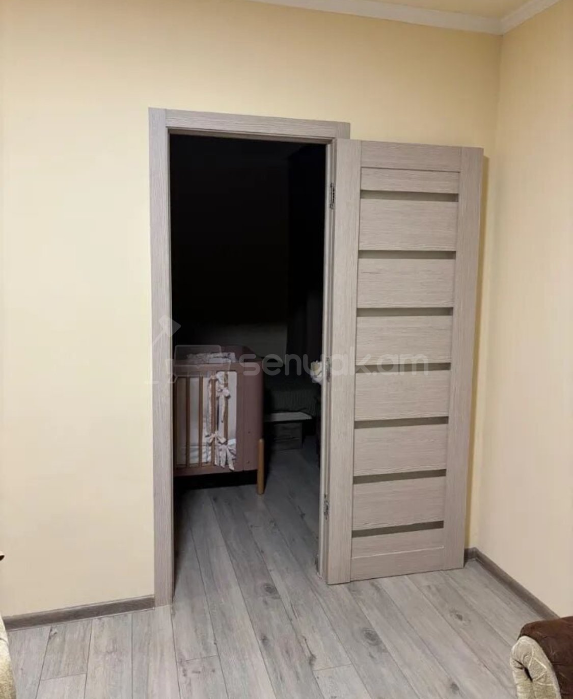 2 Սենյականոց Բնակարան Քարե Շենքում, 48քմ, 3/5 հարկ, Կապիտալ Վերանորոգված, Կահավորված