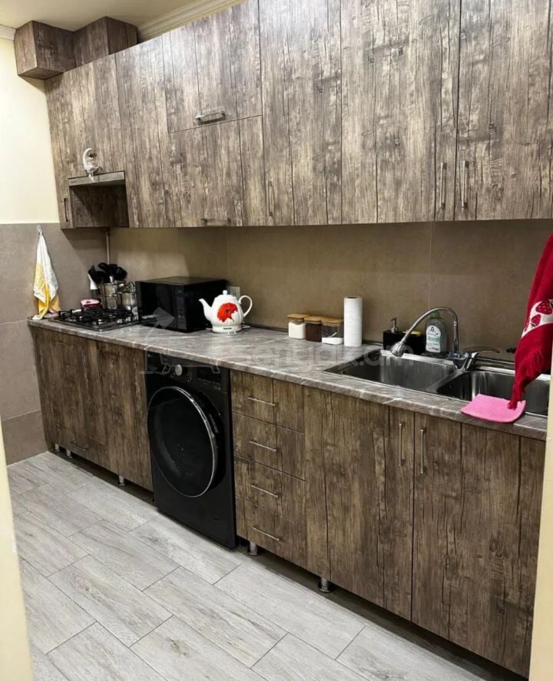 2 Սենյականոց Բնակարան Քարե Շենքում, 48քմ, 3/5 հարկ, Կապիտալ Վերանորոգված, Կահավորված