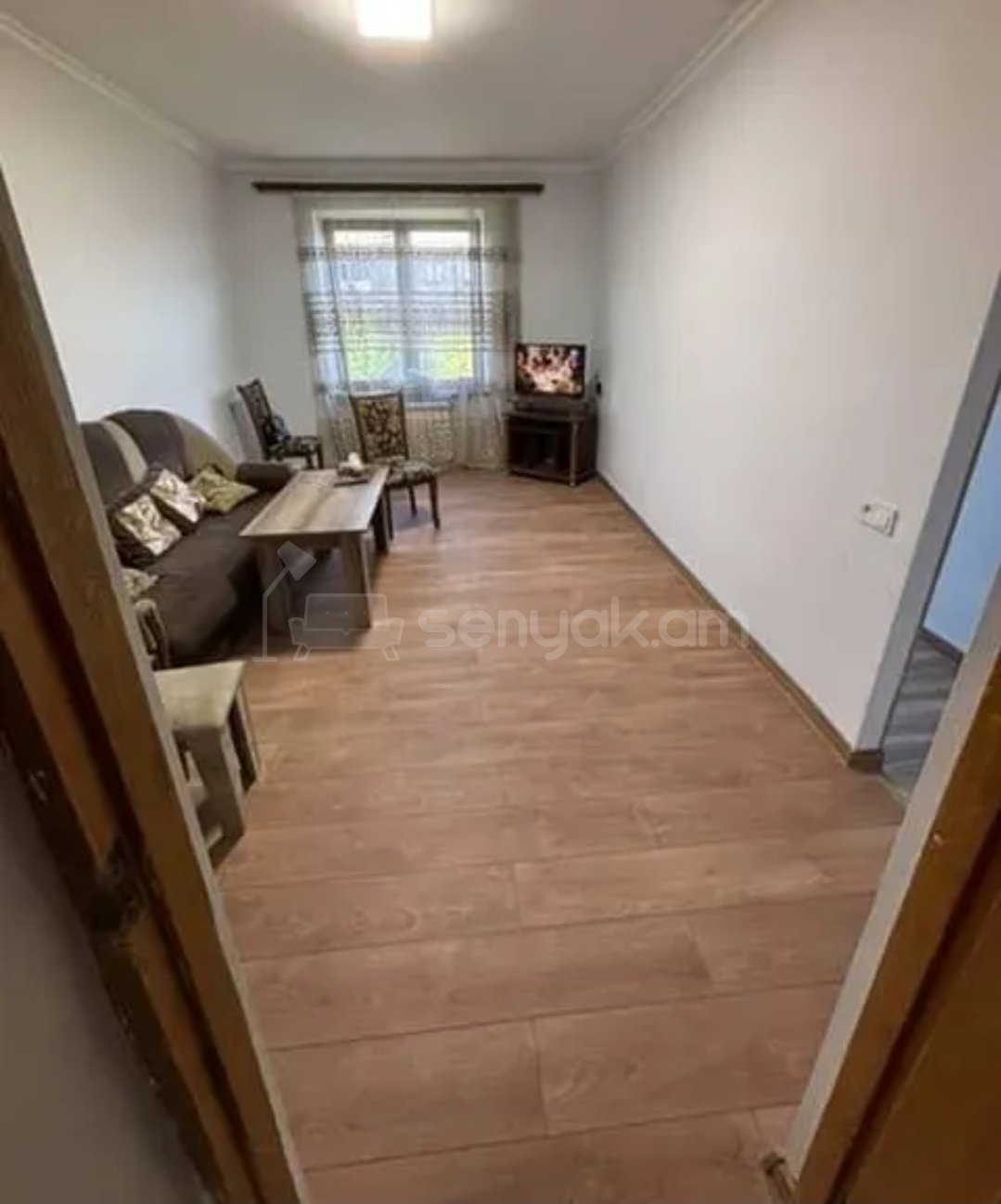 2 Սենյականոց Բնակարան Քարե Շենքում, 57քմ, 4/5 հարկ, Կապիտալ Վերանորոգված, Կահավորված, Արևկող