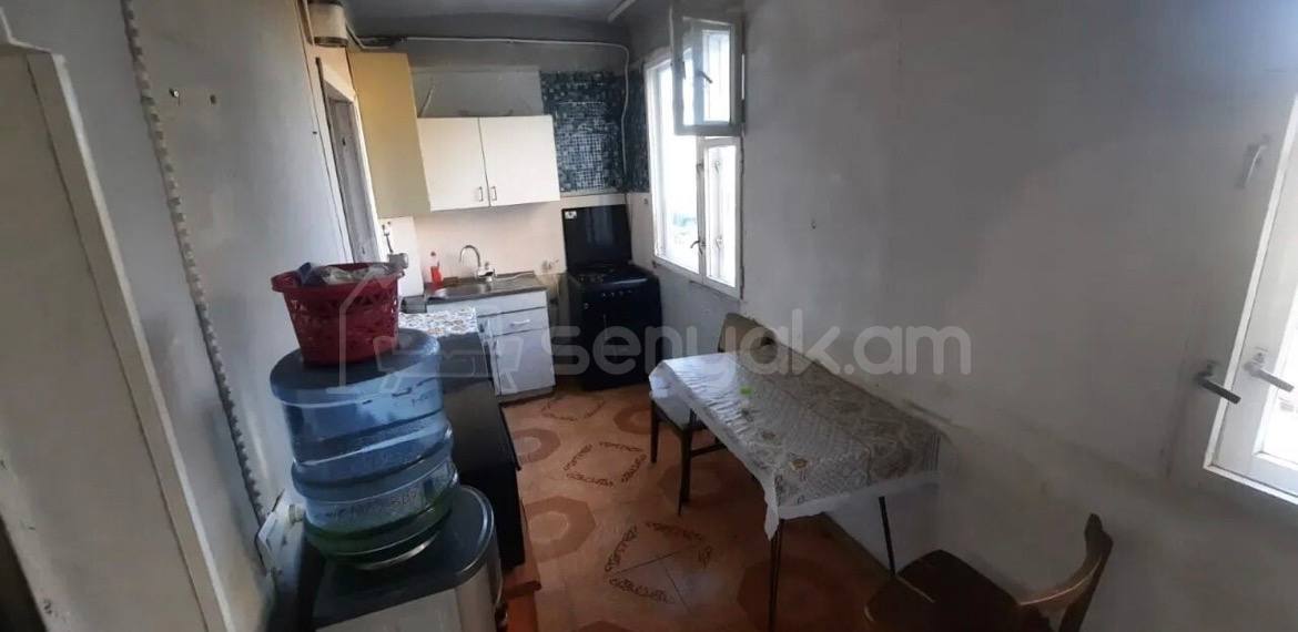 2 Սենյականոց Բնակարան, 47քմ, 9/9 հարկ, Պետական Վիճակում