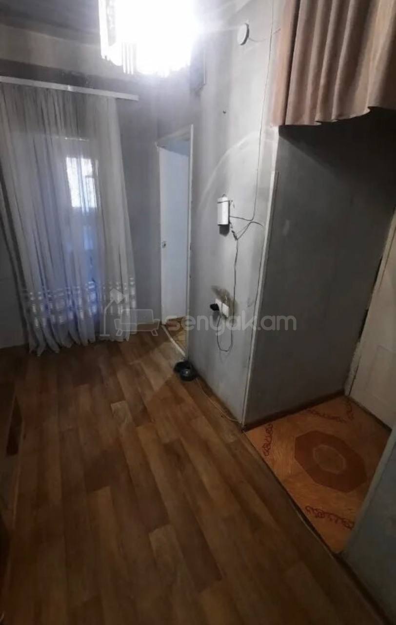 2 Սենյականոց Բնակարան, 47քմ, 9/9 հարկ, Պետական Վիճակում