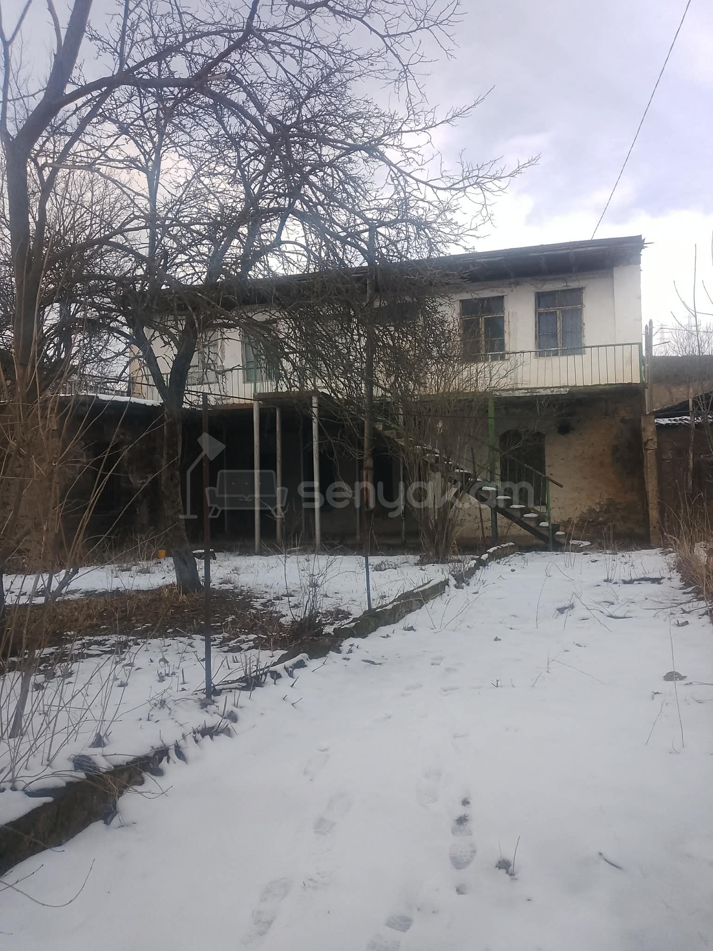 Ազատ նախագծով Սեփական Տուն, 2144քմ, Կապիտալ Վերանորոգված