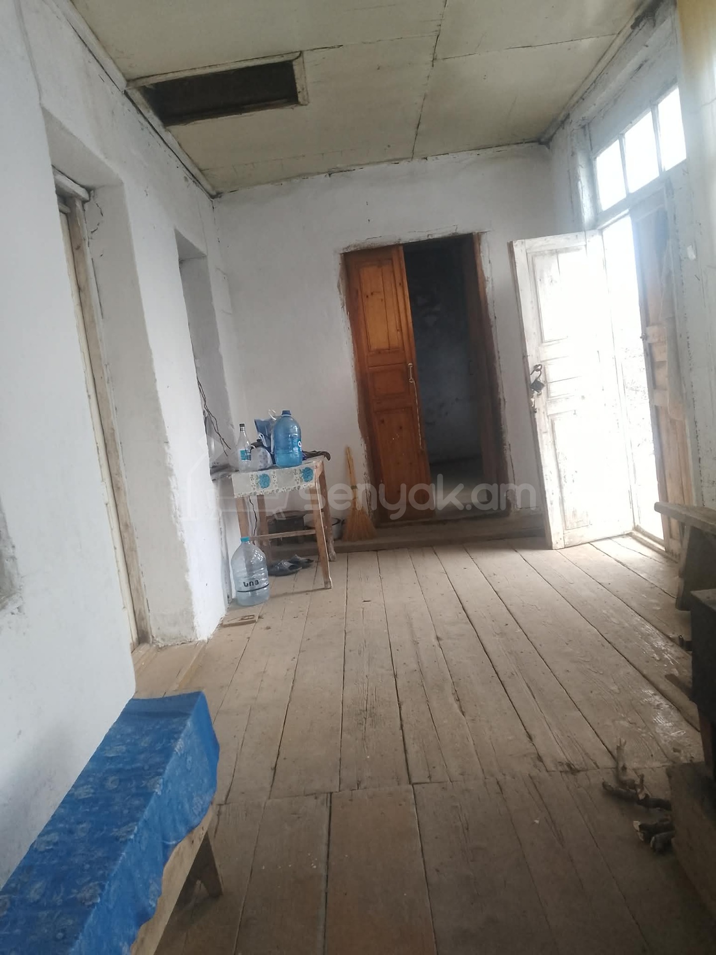 Ազատ նախագծով Սեփական Տուն, 2144քմ, Կապիտալ Վերանորոգված