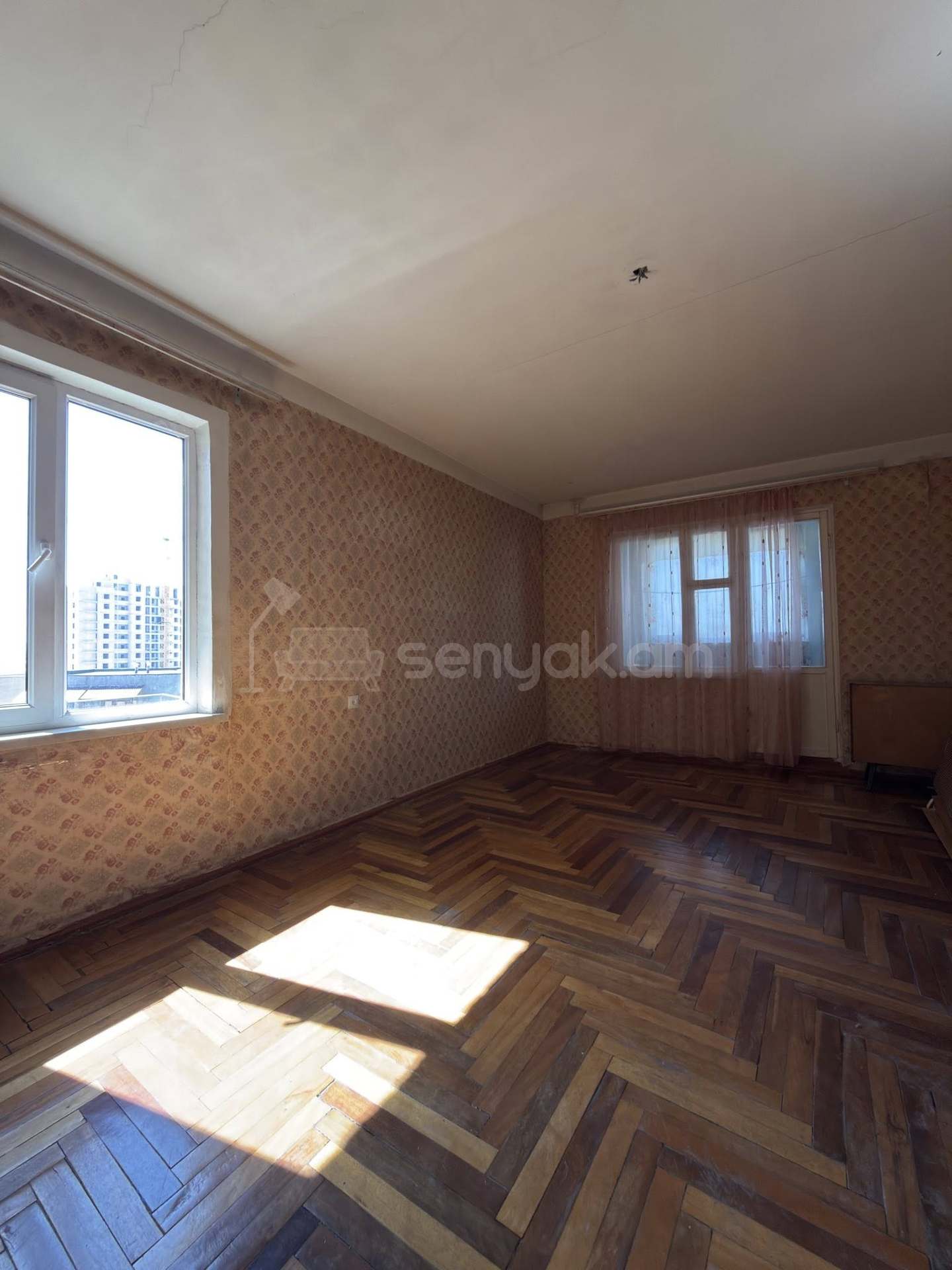 1 Սենյականոց Բնակարան, 54քմ, 8/9 հարկ, Պետական Վիճակում