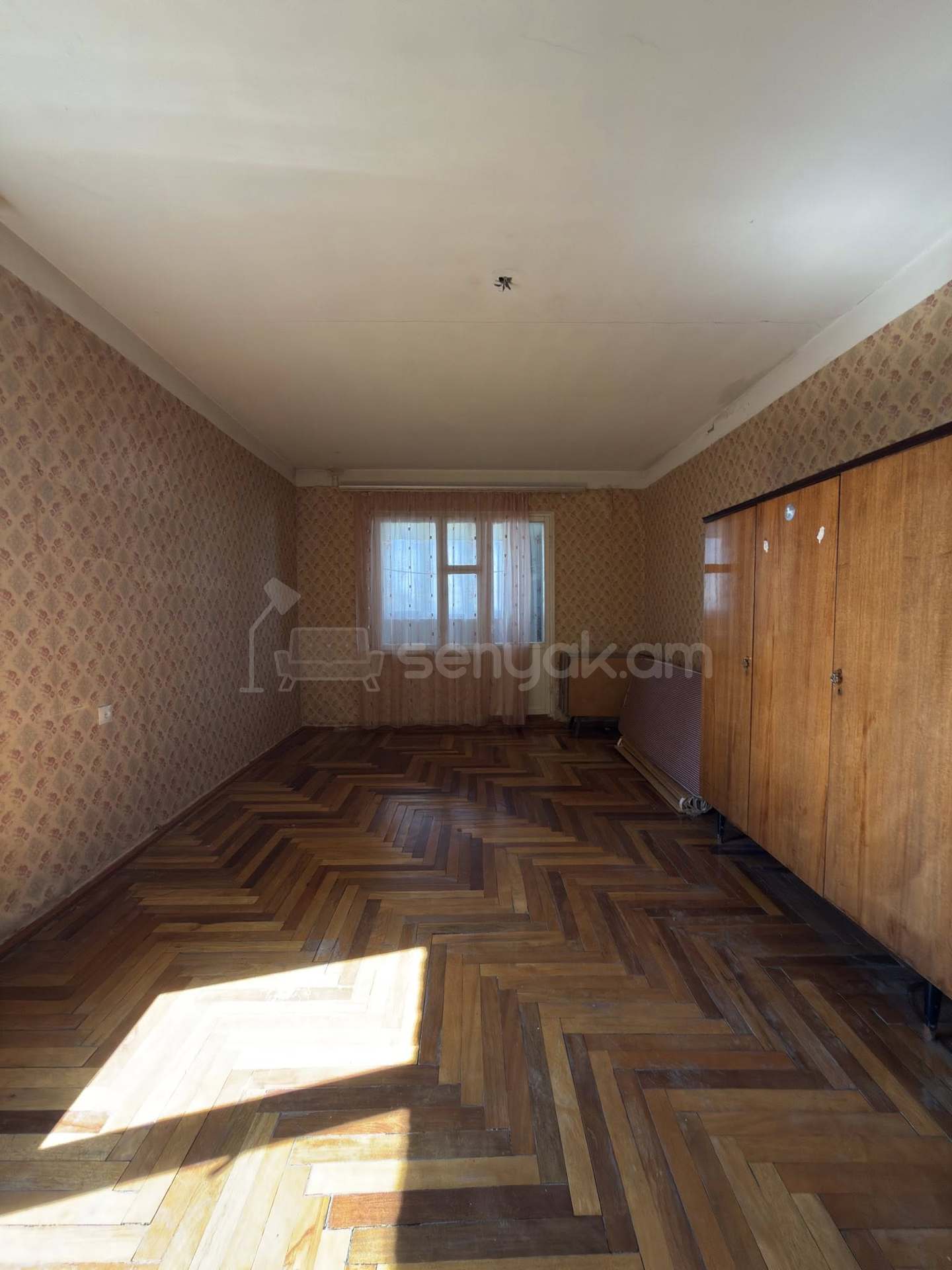 1 Սենյականոց Բնակարան, 54քմ, 8/9 հարկ, Պետական Վիճակում