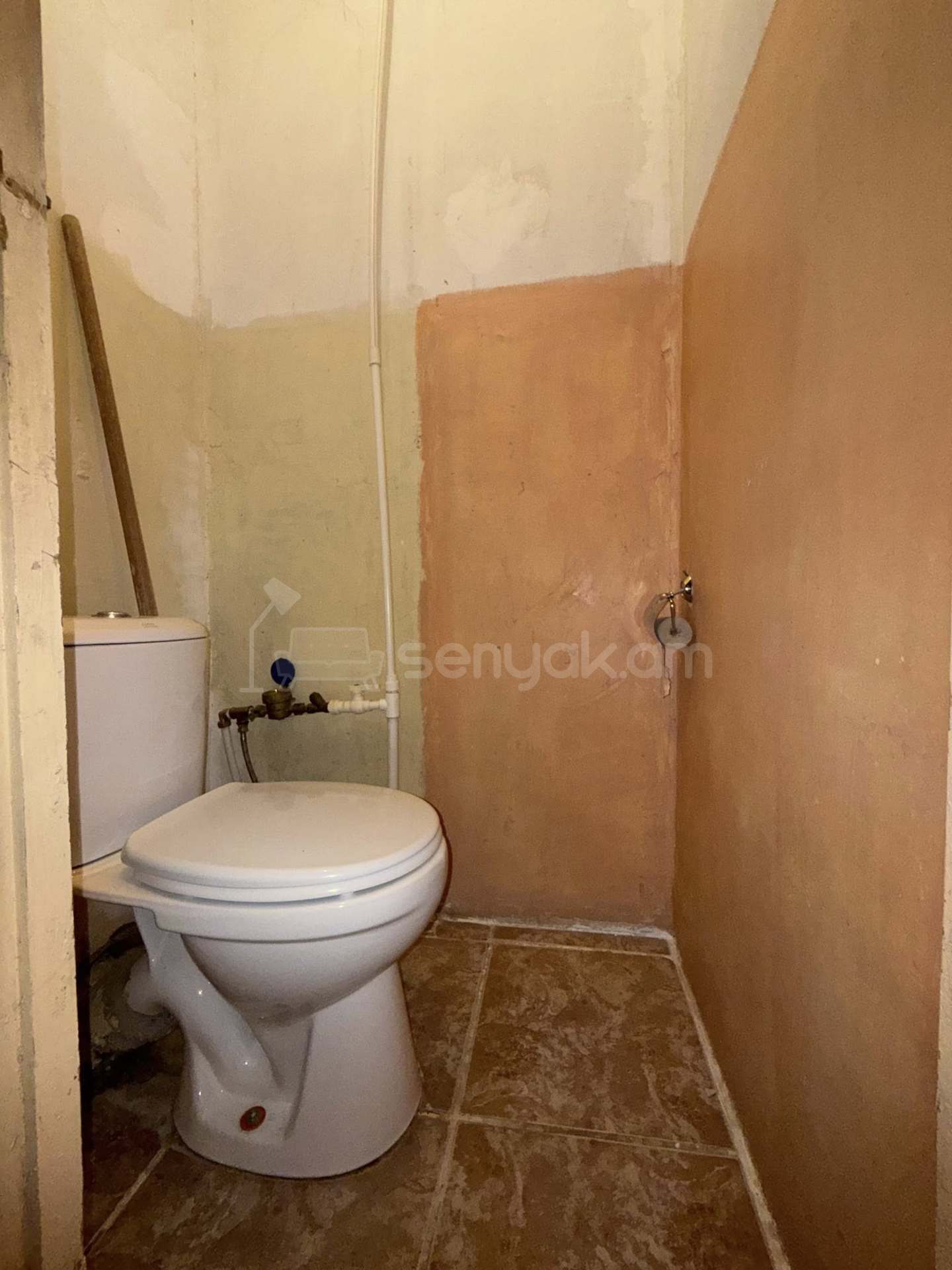 1 Սենյականոց Բնակարան, 54քմ, 8/9 հարկ, Պետական Վիճակում