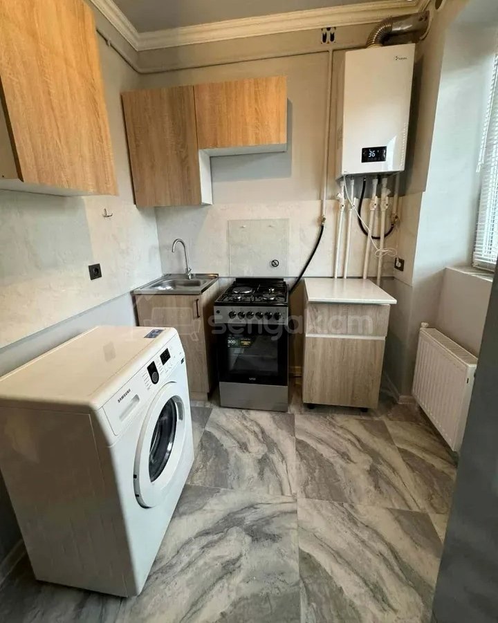 2 Սենյականոց Բնակարան Քարե Շենքում, 31քմ, 4/5 հարկ, Կապիտալ Վերանորոգված
