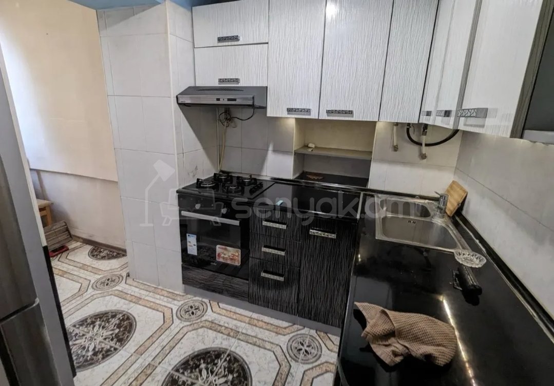 2 Սենյականոց Բնակարան Քարե Շենքում, 54քմ, 3/5 հարկ, Նորմալ Վիճակում, Կահավորված, Արևկող