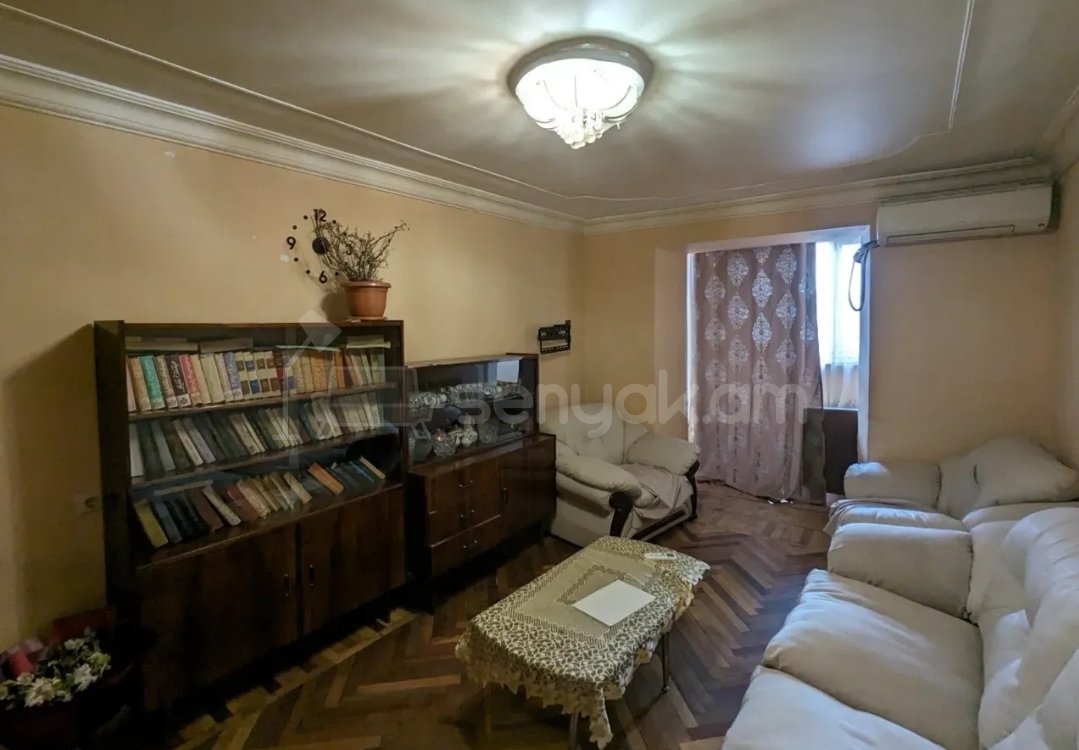 2 Սենյականոց Բնակարան Քարե Շենքում, 54քմ, 3/5 հարկ, Նորմալ Վիճակում, Կահավորված, Արևկող