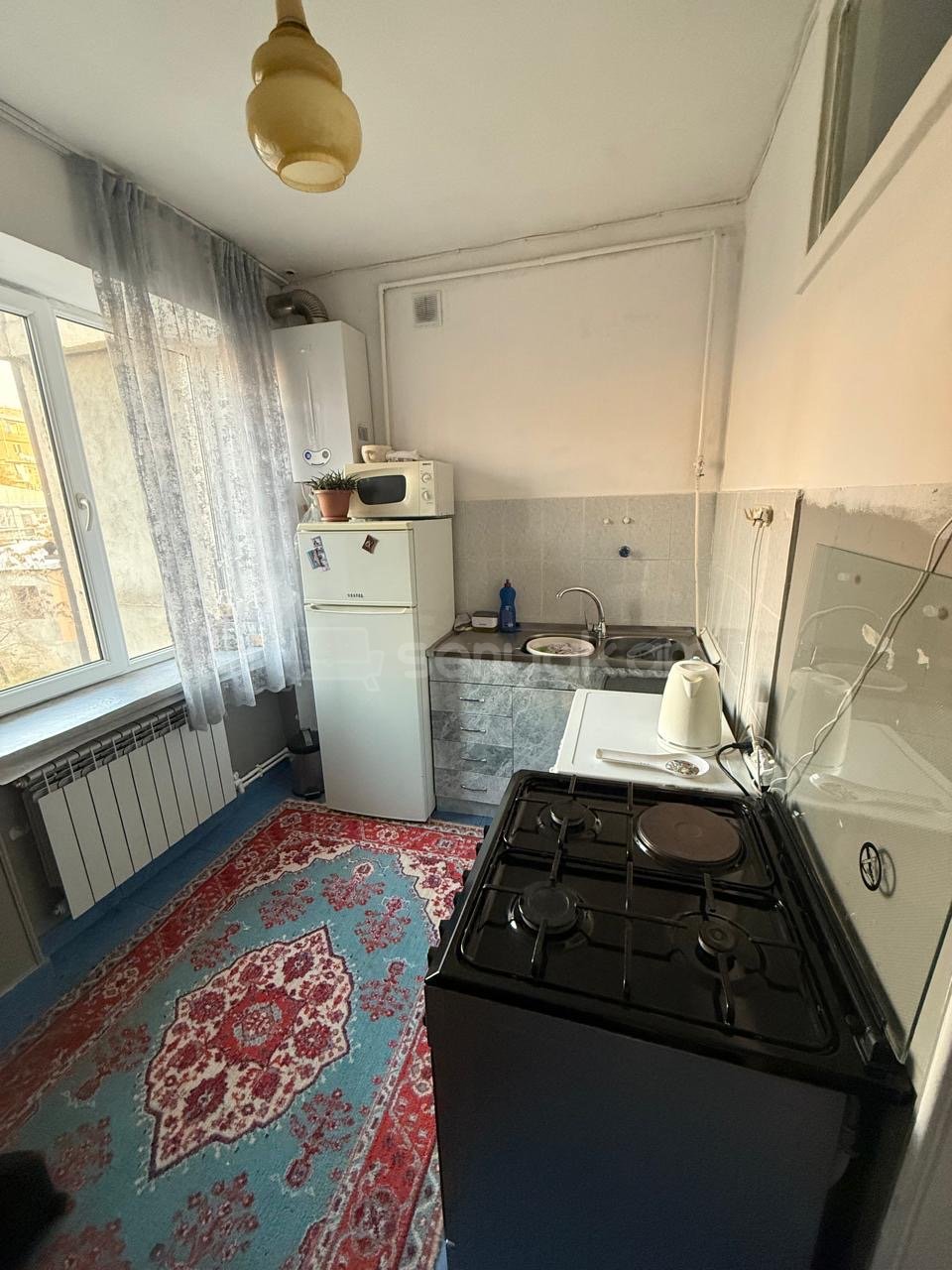 1 Սենյականոց Բնակարան Քարե Շենքում, 38քմ, 3/5 հարկ, Նորմալ Վիճակում, Կահավորված