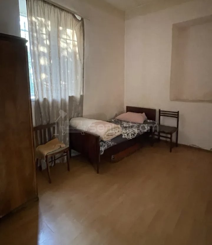 2 Սենյականոց Բնակարան Քարե Շենքում, 58քմ, 2/5 հարկ, Նորմալ Վիճակում