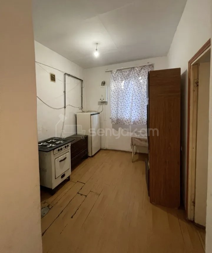 2 Սենյականոց Բնակարան Քարե Շենքում, 58քմ, 2/5 հարկ, Նորմալ Վիճակում