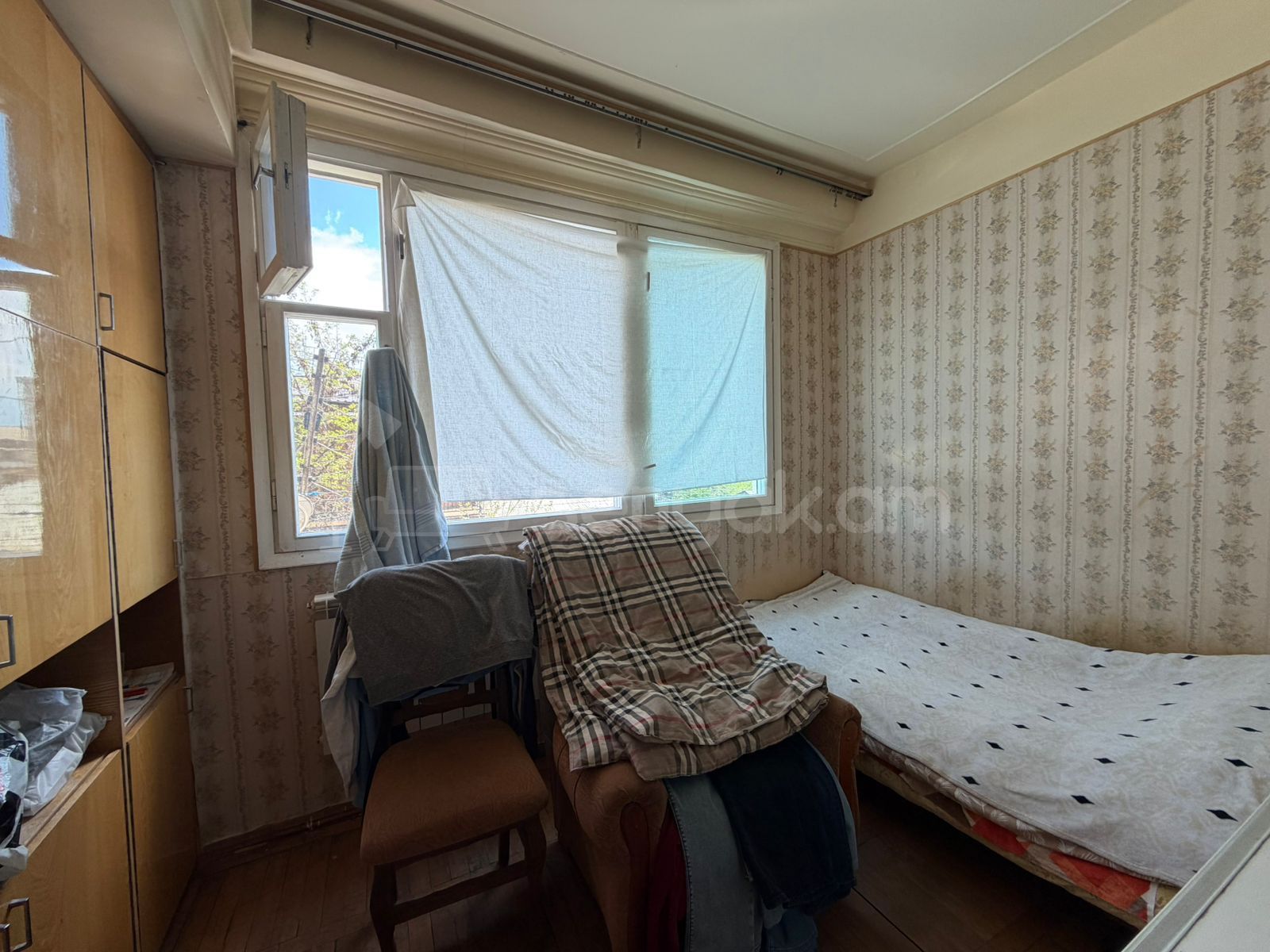 3 Սենյականոց Բնակարան, 93քմ, 3/10 հարկ, Նորմալ Վիճակում
