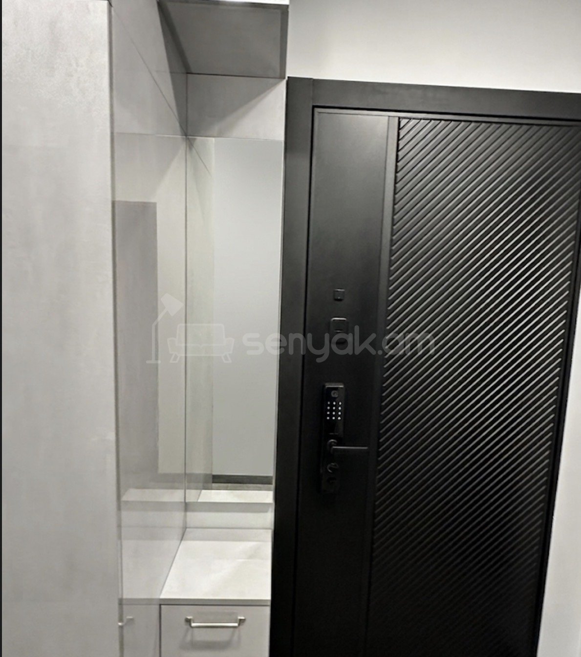 2 Սենյականոց Բնակարան Քարե Շենքում, 60քմ, 5/6 հարկ, Դիզայներական Վերանորոգված