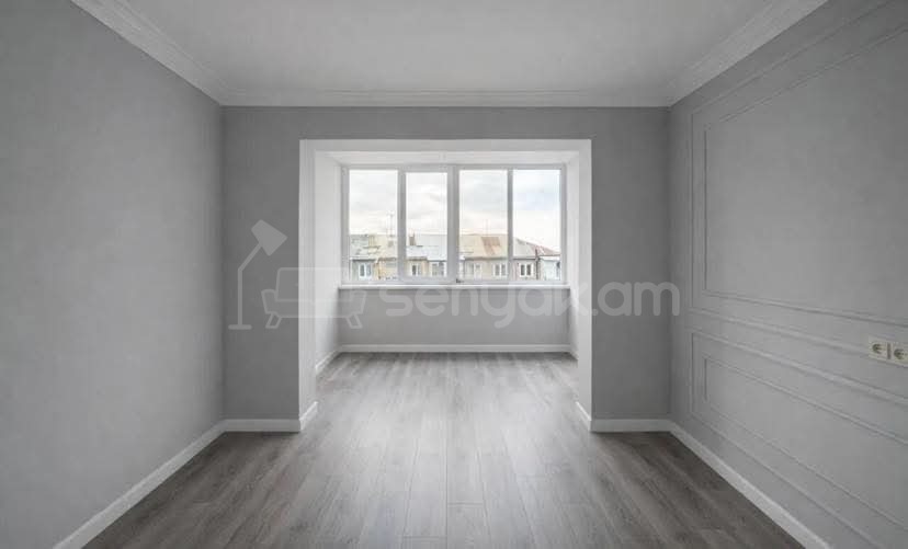 2 Սենյականոց Բնակարան Քարե Շենքում, 40քմ, 4/4 հարկ, Դիզայներական Վերանորոգված