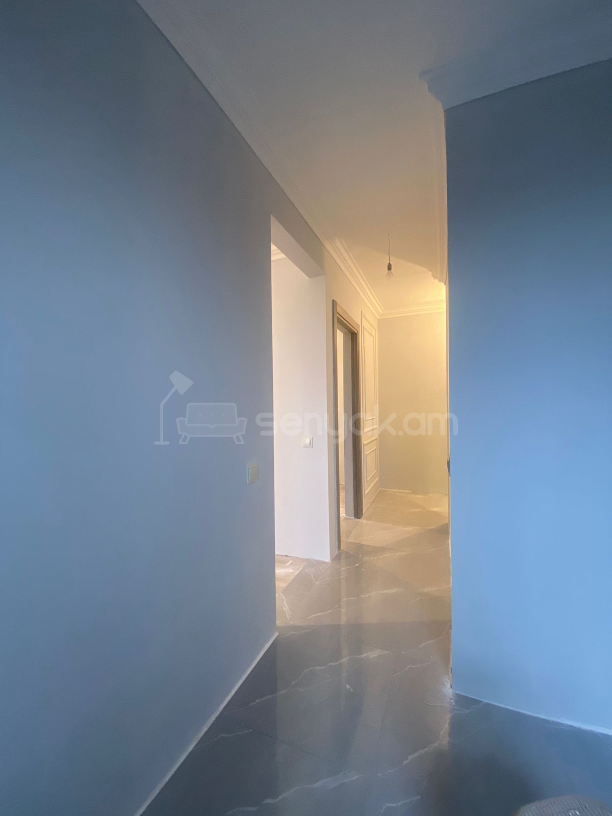 2 Սենյականոց Բնակարան Քարե Շենքում, 40քմ, 4/4 հարկ, Դիզայներական Վերանորոգված