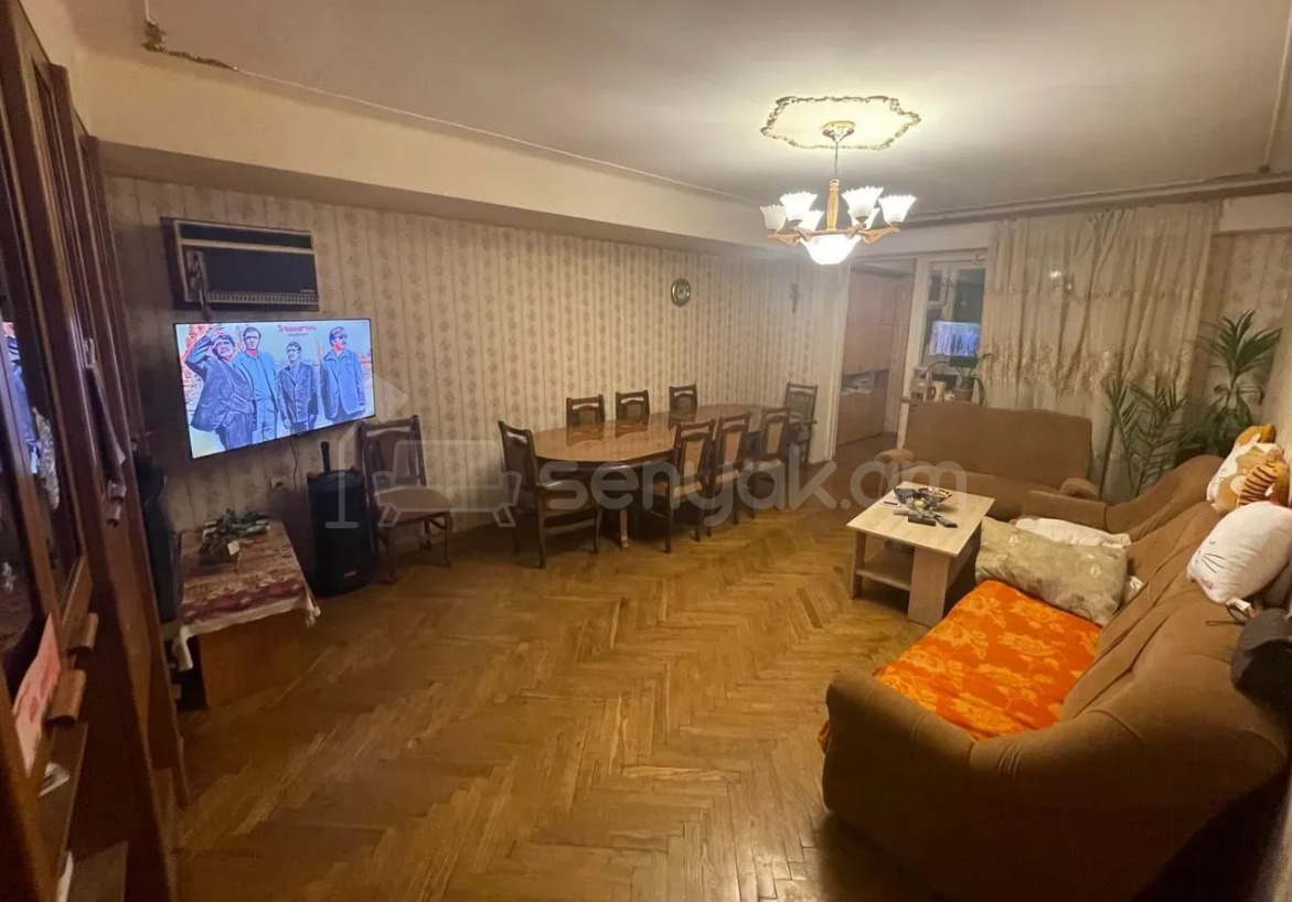 3 Սենյականոց Բնակարան, 96քմ, 3/9 հարկ, Պետական Վիճակում