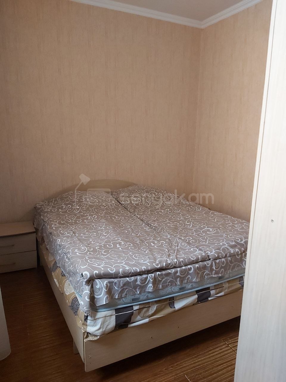 8 Սենյականոց Բնակարան Նորակառույցում, 100քմ, 1/3 հարկ, Կապիտալ Վերանորոգված