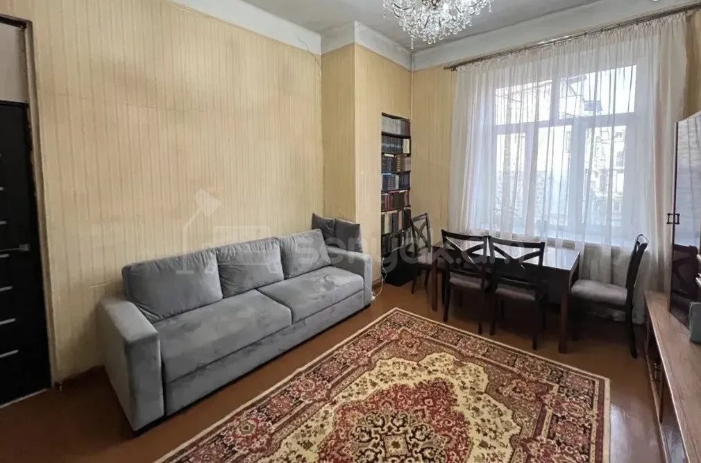 3 Սենյականոց Բնակարան Քարե Շենքում, 71քմ, 4/4 հարկ, Կոսմետիկ Վերանորոգված