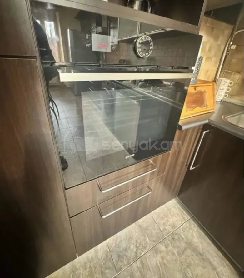 4 Սենյականոց Բնակարան, 95քմ, 8/9 հարկ, Կապիտալ Վերանորոգված