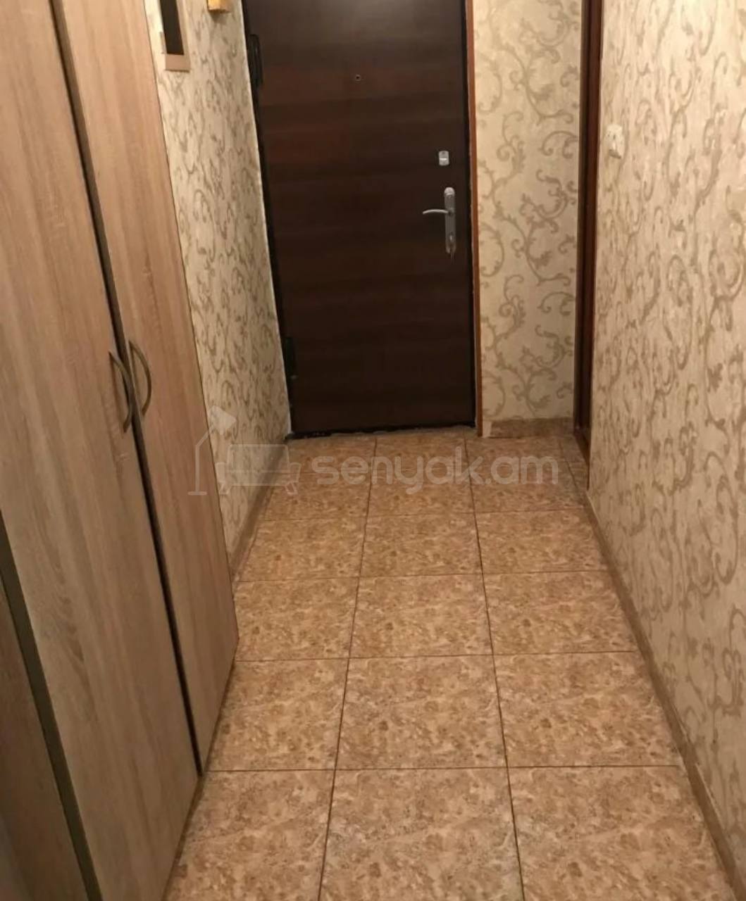3 Սենյականոց Բնակարան Քարե Շենքում, 65քմ, 2/5 հարկ, Կապիտալ Վերանորոգված, Կահավորված