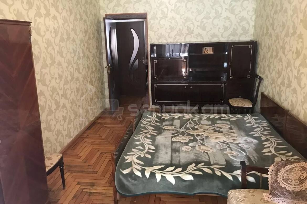3 Սենյականոց Բնակարան Քարե Շենքում, 65քմ, 2/5 հարկ, Կապիտալ Վերանորոգված, Կահավորված