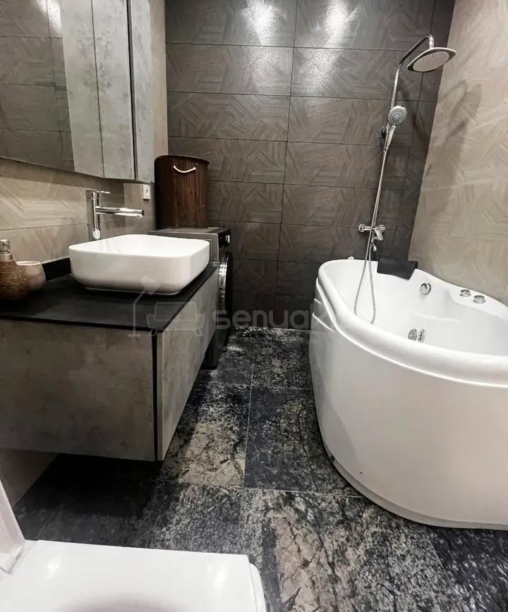 3 Սենյականոց Բնակարան Նորակառույցում, 70քմ, 3/16 հարկ, Դիզայներական Վերանորոգված, Կահավորված, Արևկող