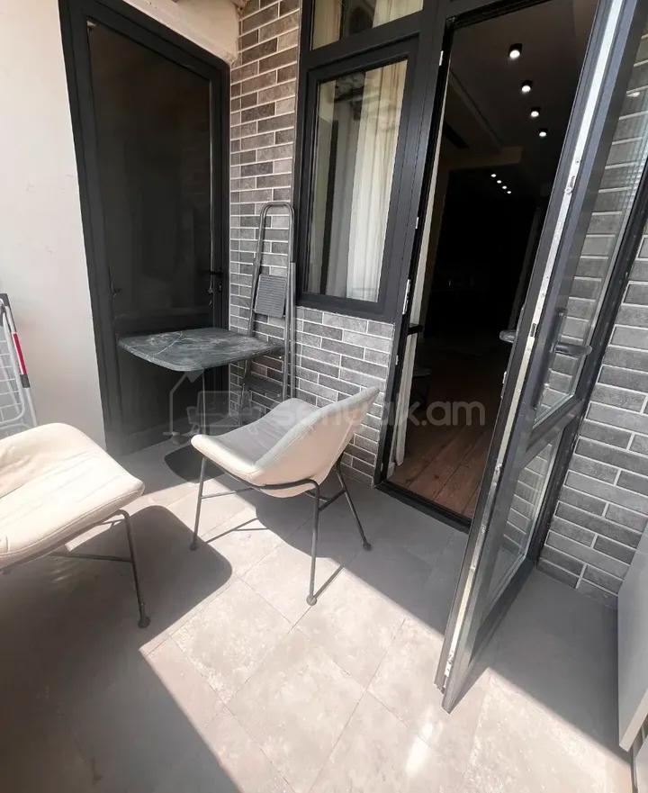 3 Սենյականոց Բնակարան Նորակառույցում, 70քմ, 3/16 հարկ, Դիզայներական Վերանորոգված, Կահավորված, Արևկող