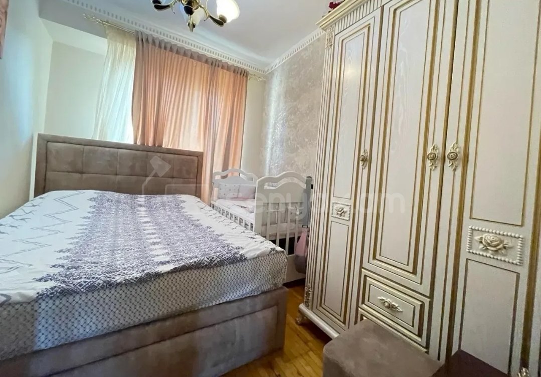 4 Սենյականոց Բնակարան, 88քմ, 7/9 հարկ, Նորմալ Վիճակում