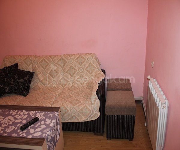2 Սենյականոց Բնակարան, 48քմ, 6/9 հարկ, Կապիտալ Վերանորոգված, Կահավորված, Արևկող