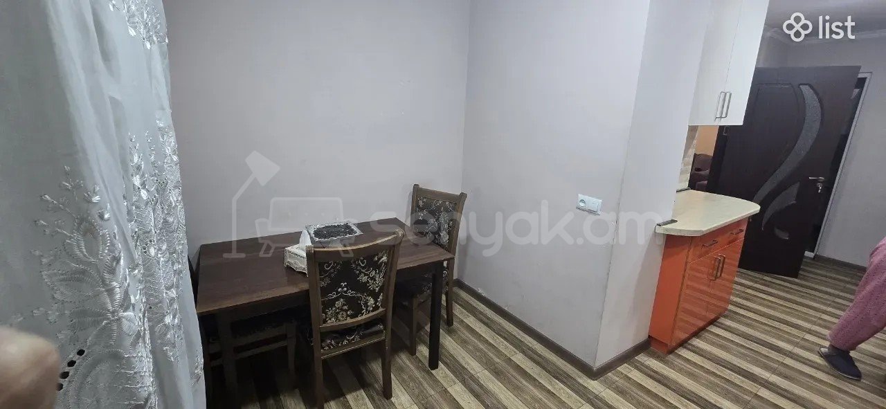 4 Սենյականոց Բնակարան Քարե Շենքում, 63քմ, 1/5 հարկ, Կապիտալ Վերանորոգված, Կահավորված, Արևկող