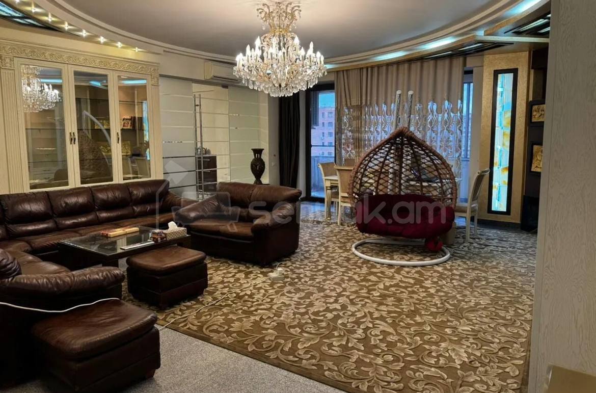 3 Սենյականոց Բնակարան, 240քմ, 10/10 հարկ, Կապիտալ Վերանորոգված
