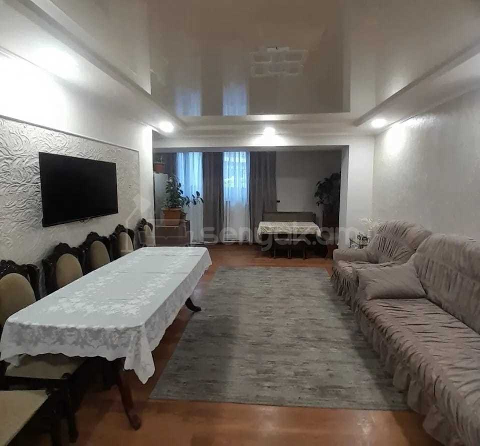 4 Սենյականոց Բնակարան, 71քմ, 1/9 հարկ, Կապիտալ Վերանորոգված