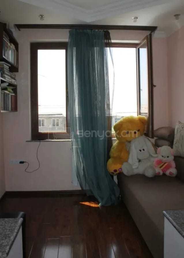 2 Սենյականոց Բնակարան, 62քմ, 4/4 հարկ, Կապիտալ Վերանորոգված