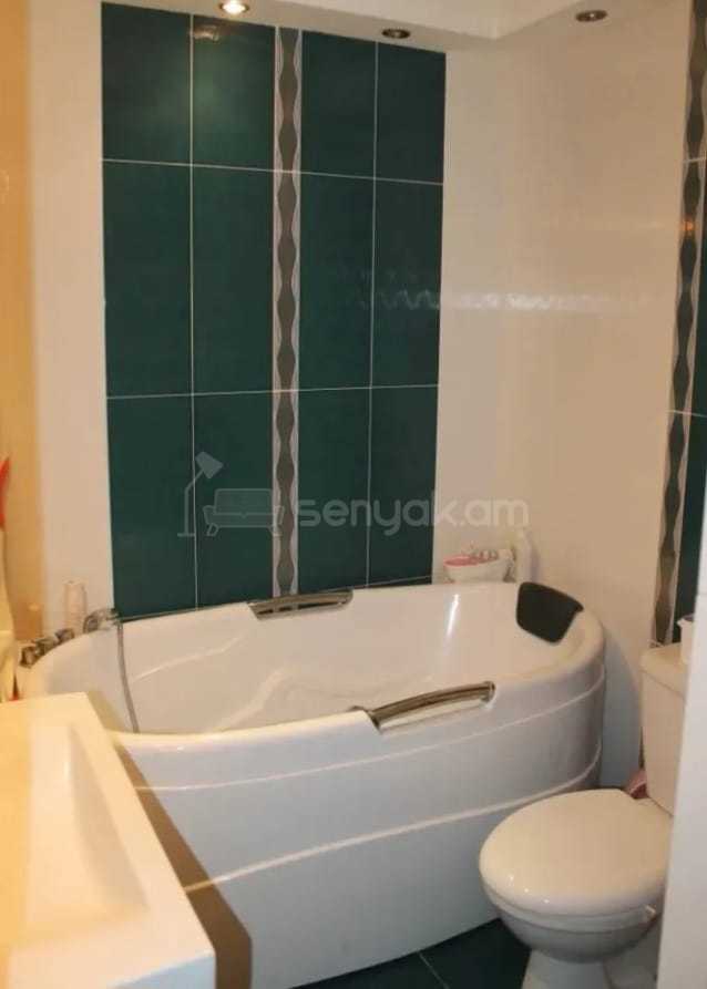 2 Սենյականոց Բնակարան, 62քմ, 4/4 հարկ, Կապիտալ Վերանորոգված
