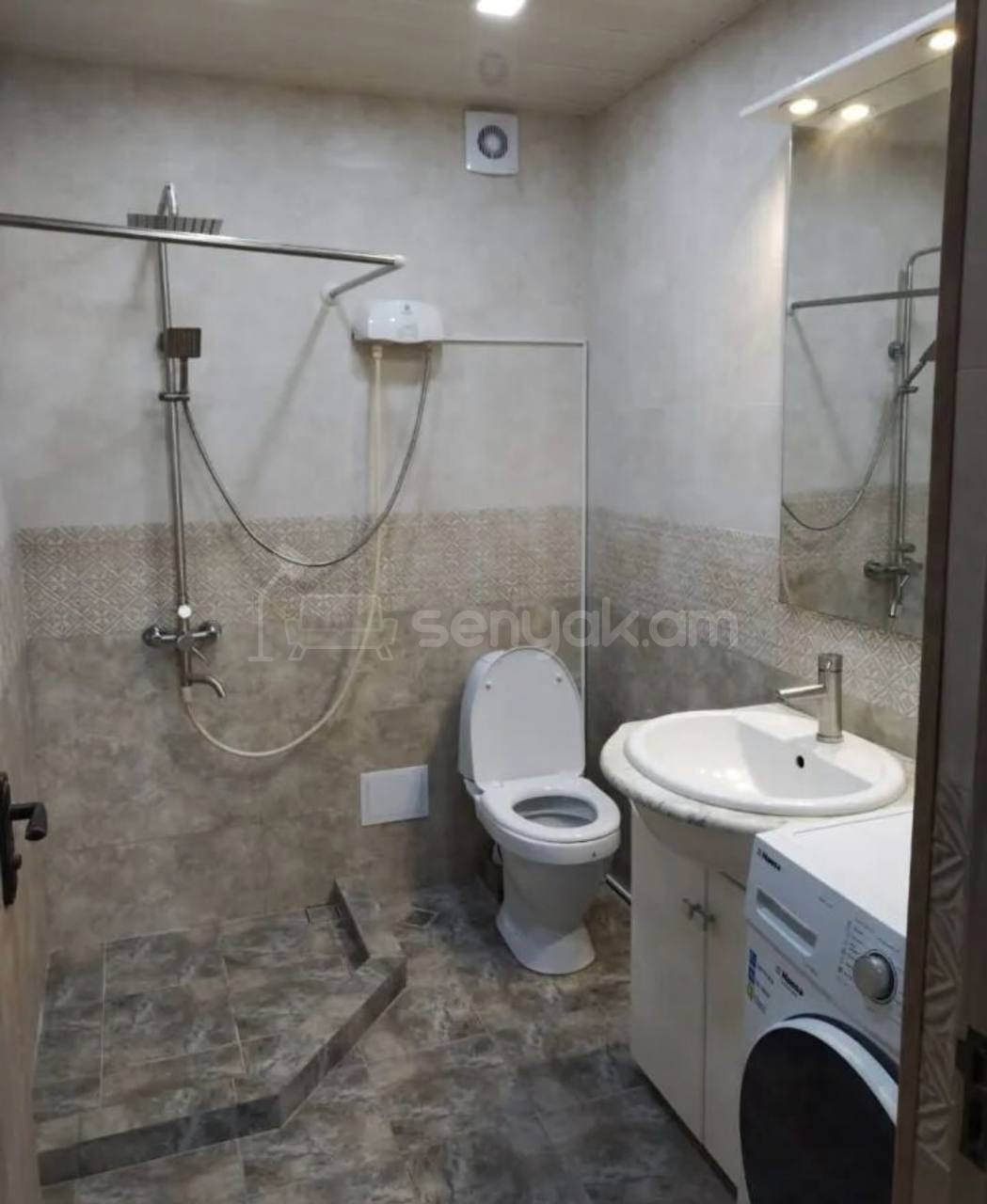 3 Սենյականոց Բնակարան, 56քմ, 14/14 հարկ, Կապիտալ Վերանորոգված, Կահավորված, Արևկող